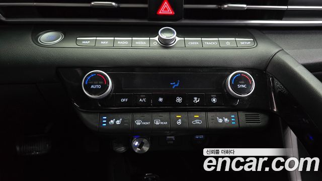 Hyundai AVANTE 2023 — photo 16