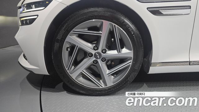 Genesis G80 2022 — photo 5