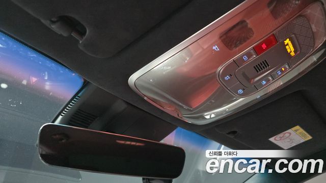 Genesis G80 2022 — photo 25