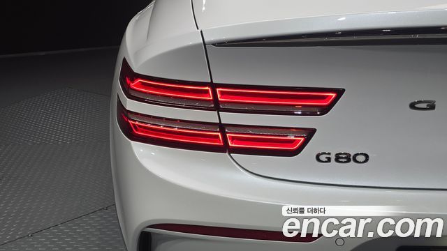 Genesis G80 2022 — photo 9