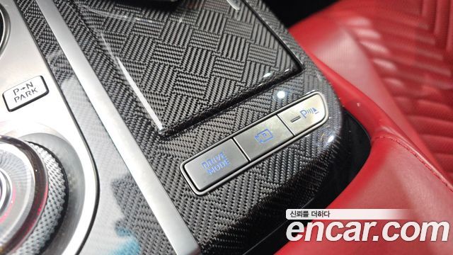 Genesis G80 2022 — photo 30