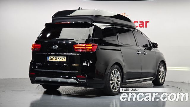 Kia Canival 2019 — photo 2