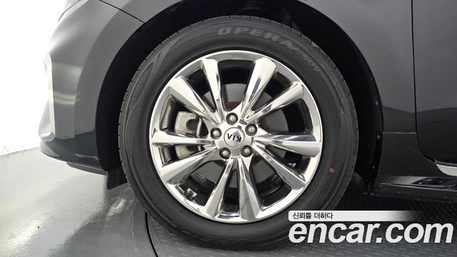 Kia Canival 2019 — photo 18