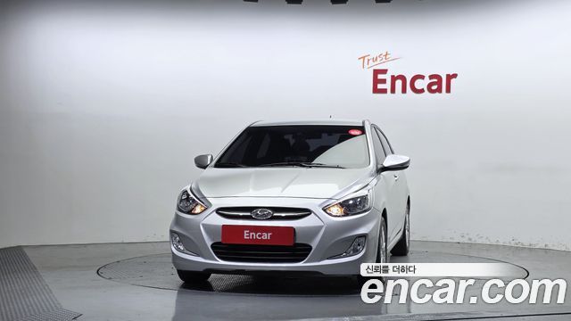 Hyundai Accent 2015 — photo 3