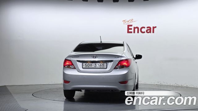 Hyundai Accent 2015 — photo 4