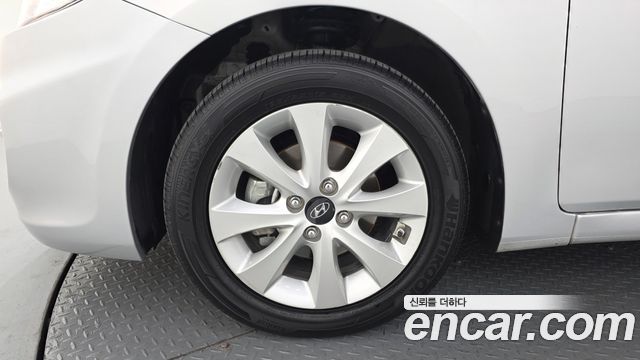 Hyundai Accent 2015 — photo 5