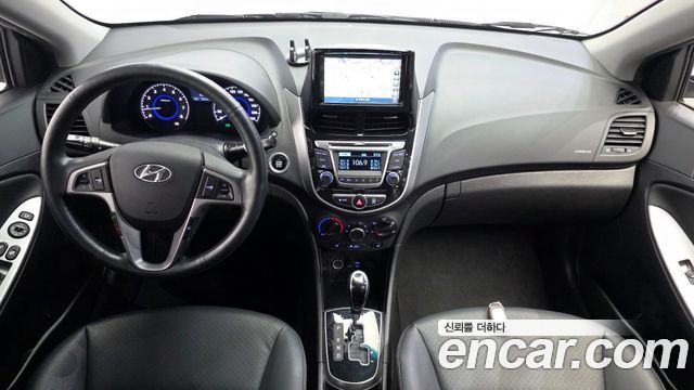 Hyundai Accent 2015 — photo 10