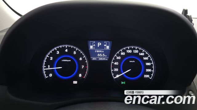 Hyundai Accent 2015 — photo 11