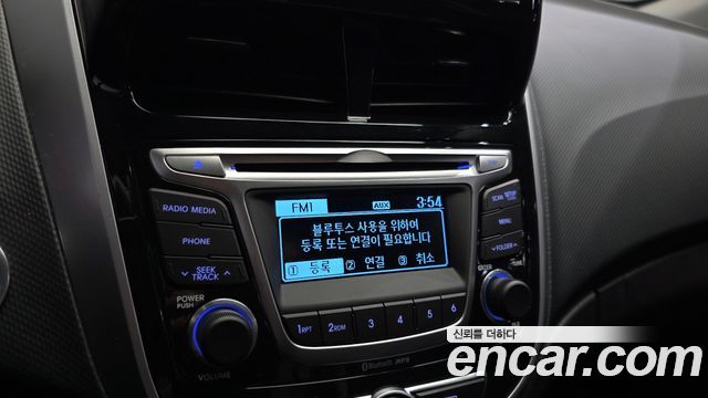Hyundai Accent 2015 — photo 23