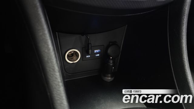 Hyundai Accent 2015 — photo 27