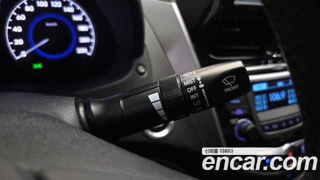 Hyundai Accent 2015 — photo 32