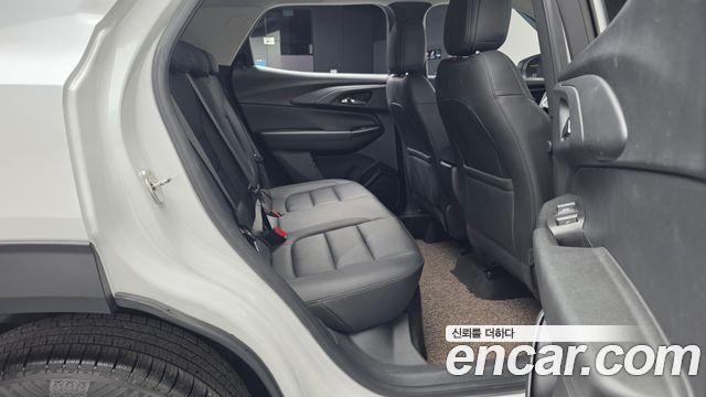 Chevrolet Korea Trailblazer 2022 — photo 18