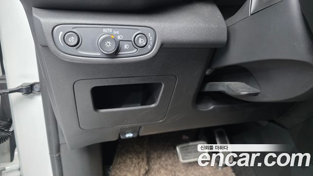 Chevrolet Korea Trailblazer 2022 — photo 24