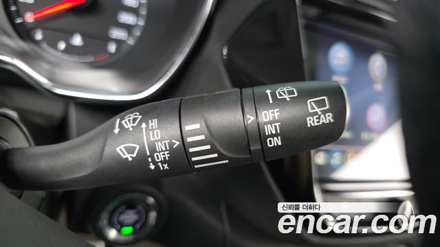 Chevrolet Korea Trailblazer 2022 — photo 27