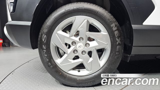 Hyundai Kona 2023 — photo 5