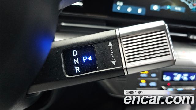 Hyundai Kona 2023 — photo 12