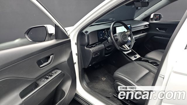 Hyundai Kona 2023 — photo 13