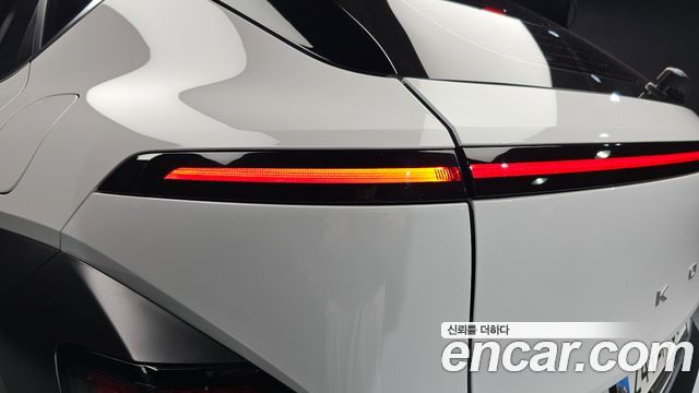 Hyundai Kona 2023 — photo 9