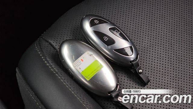Hyundai Kona 2023 — photo 32