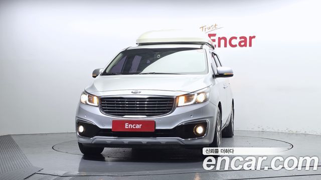 Kia Canival 2015 — photo 1