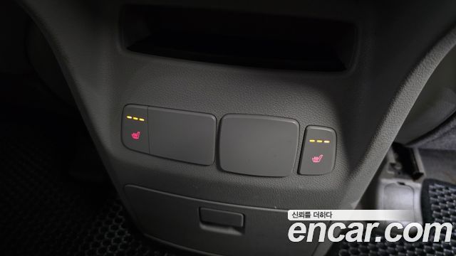 Kia Canival 2015 — photo 19