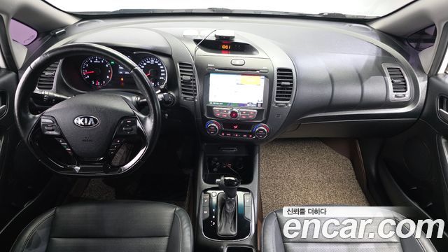 Kia K3 2017 — photo 10