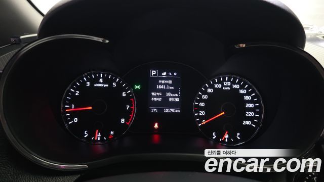 Kia K3 2017 — photo 11