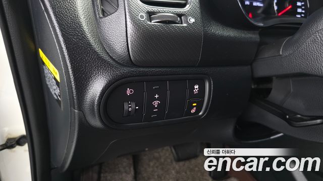 Kia K3 2017 — photo 23