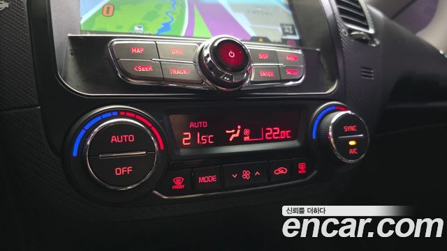 Kia K3 2017 — photo 24