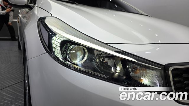 Kia K3 2017 — photo 8