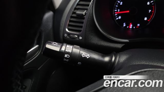 Kia K3 2017 — photo 30