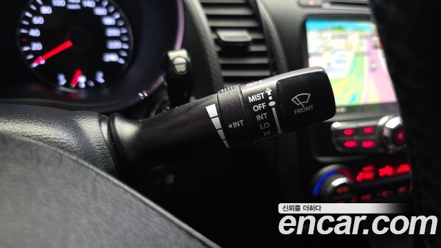 Kia K3 2017 — photo 31