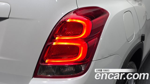 Chevrolet Korea Trax 2022 — photo 9