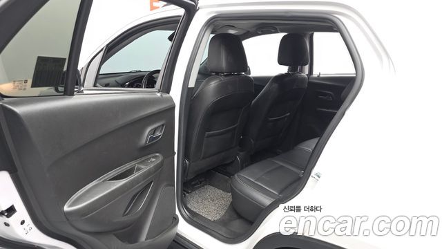 Chevrolet Korea Trax 2022 — photo 16