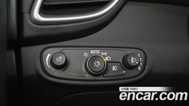 Chevrolet Korea Trax 2022 — photo 30