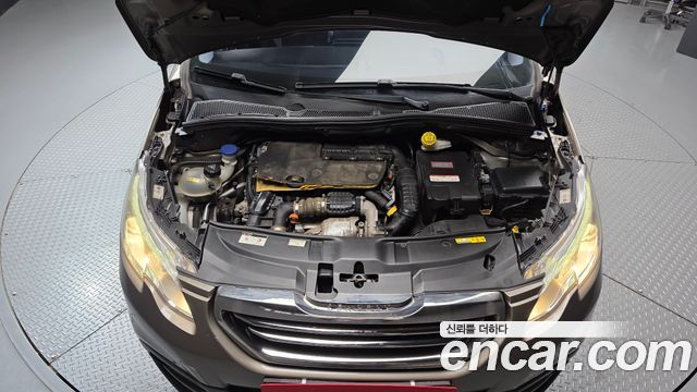 Peugeot 2008 2016 — photo 6