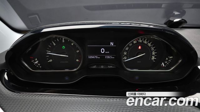 Peugeot 2008 2016 — photo 8