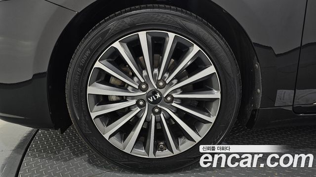 Kia K7 2017 — photo 5
