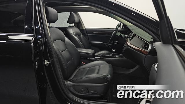 Kia K7 2017 — photo 10