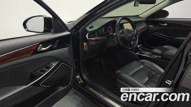 Kia K7 2017 — photo 11