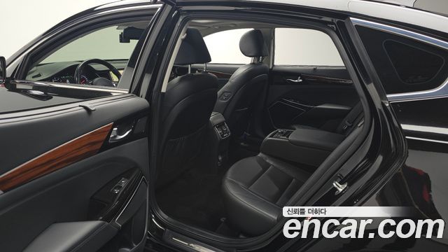 Kia K7 2017 — photo 12