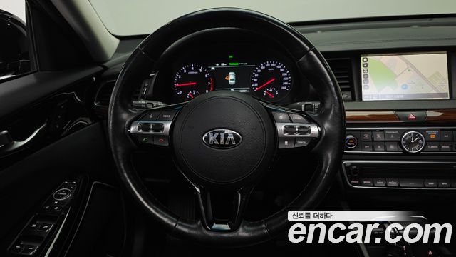Kia K7 2017 — photo 13