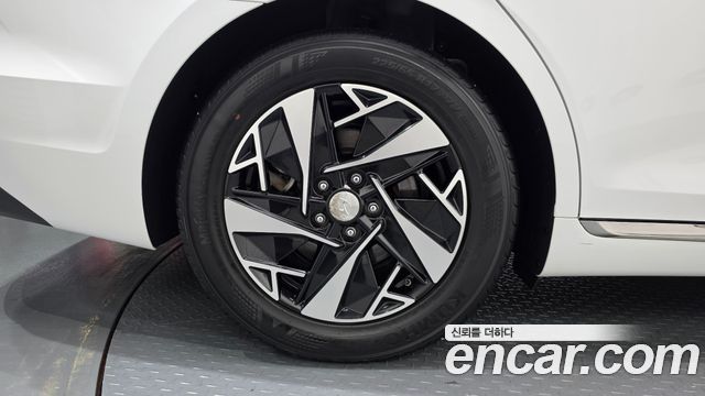 Hyundai Grandeur 2022 — photo 5