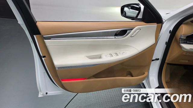 Hyundai Grandeur 2022 — photo 14