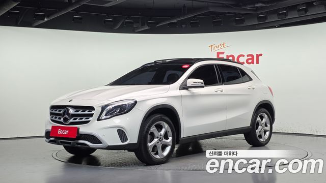 Mercedes-Benz GLA-Class 2018 — photo 1