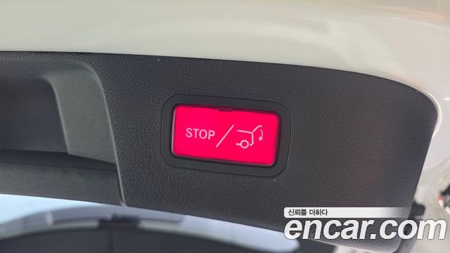 Mercedes-Benz GLA-Class 2018 — photo 27