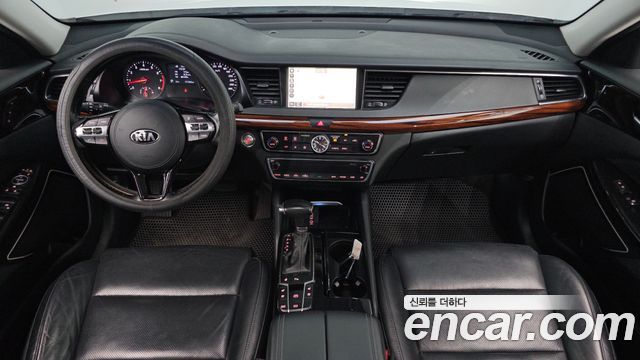 Kia K7 2016 — photo 10