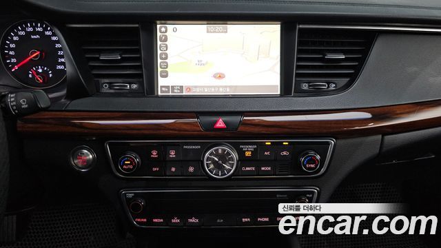 Kia K7 2016 — photo 20