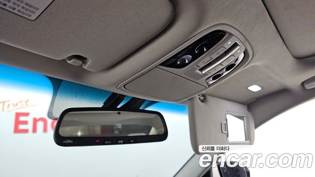Kia K7 2016 — photo 22