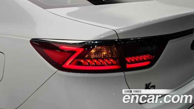 Kia K7 2016 — photo 9